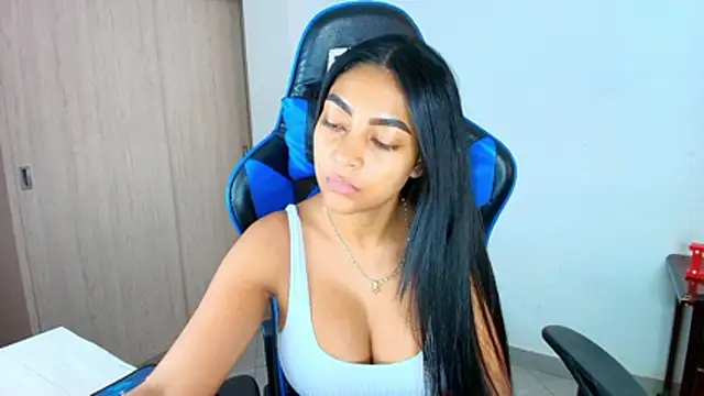 sophiax-x online show from 11-08-25, 02:09