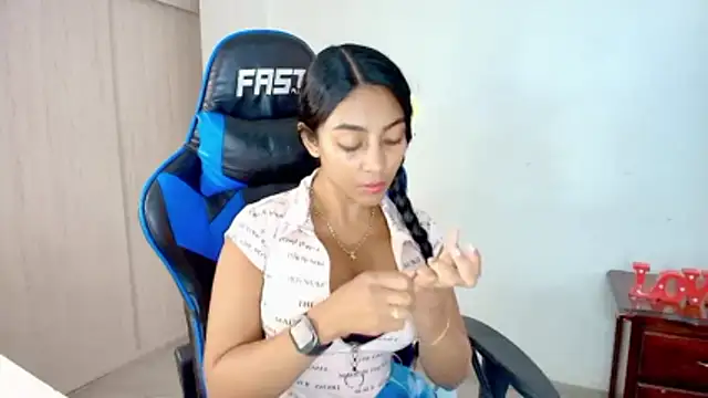 sophiax-x online show from 12-02-25, 05:36