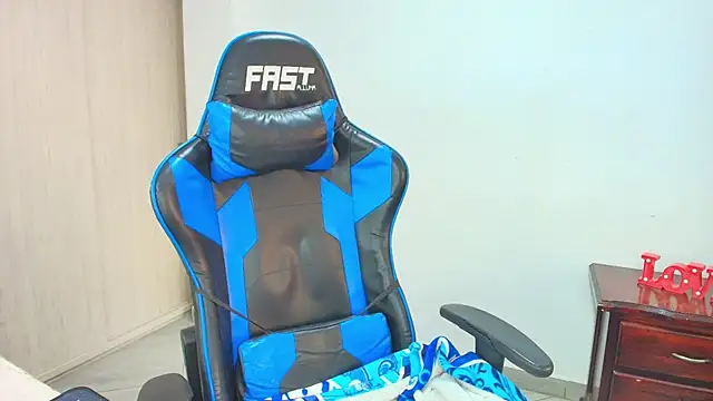 sophiax-x online show from 10-02-25, 07:06