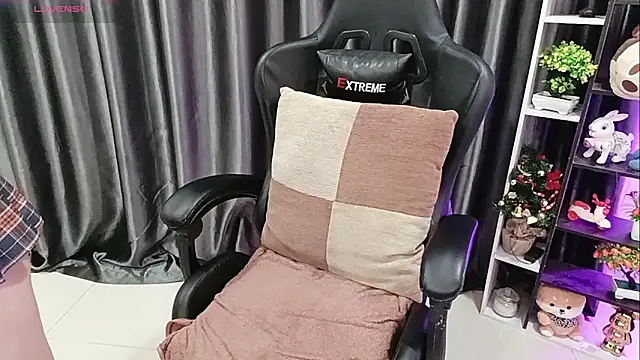 Yuki-yio online show from 04-14-26, 01:10