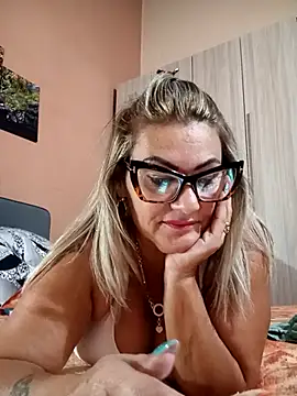 CRHYSTEL online show from 10-16-25, 06:32