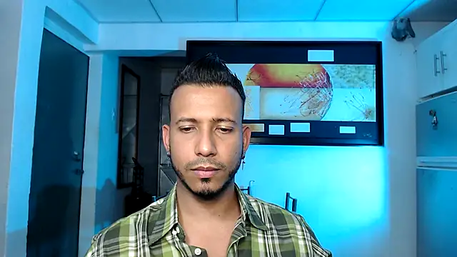 Snapshot of thommerxxx chatting on 12-04-25, 03:49 thommerxxx online show from 12-04-25, 03:49