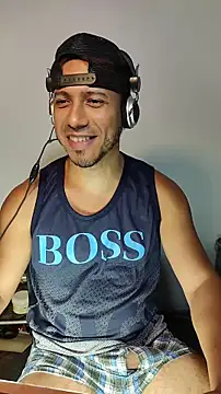 Snapshot of thommerxxx chatting on 09-27-25, 05:46 thommerxxx online show from 09-27-25, 05:46