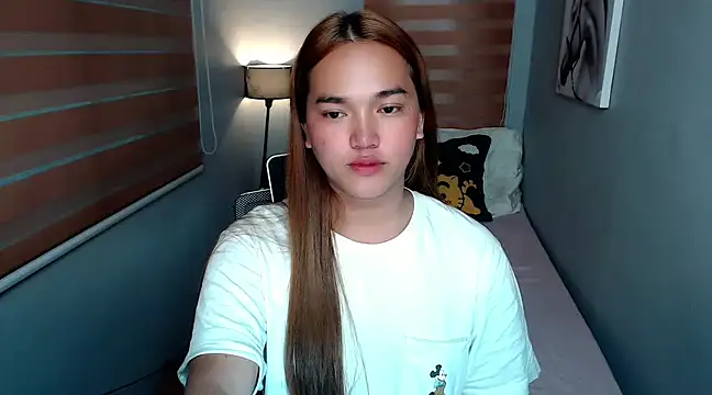 MoaningKylie online show from 12-15-24, 01:02