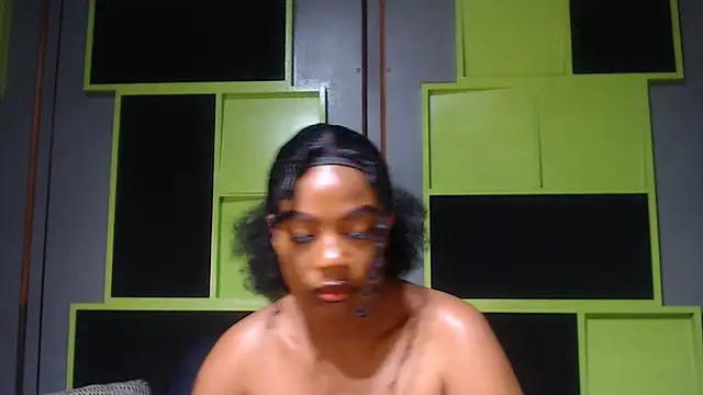 Snapshot of SexyAssDivaxxx chatting on 10-13-25, 04:36 SexyAssDivaxxx online show from 10-13-25, 04:36