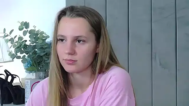 Snapshot of Kassiia chatting on 02-01-25, 07:47 Kassiia online show from 02-01-25, 07:47