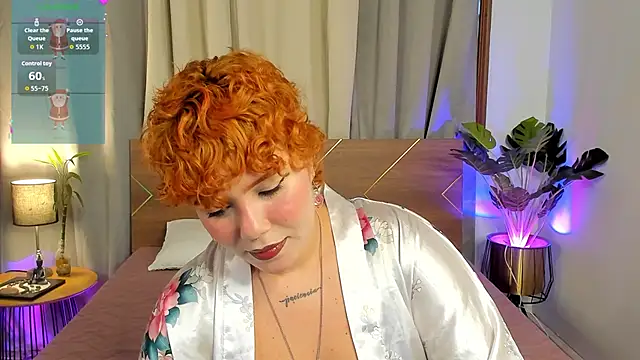 Amy art online show from 11-28-25, 07:47