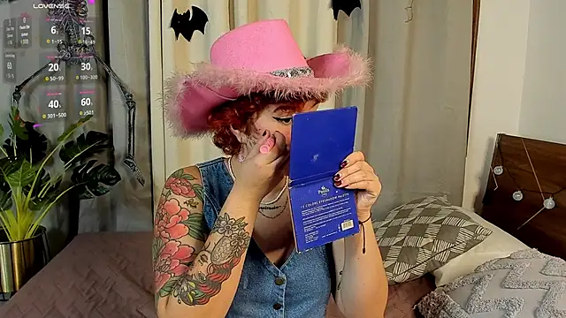 Amy art online show from 10-24-25, 08:52