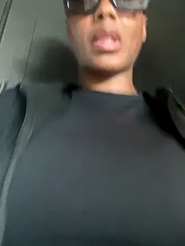 Snapshot of HoneyDripHer chatting on 09-17-25, 05:59 HoneyDripHer online show from 09-17-25, 05:59