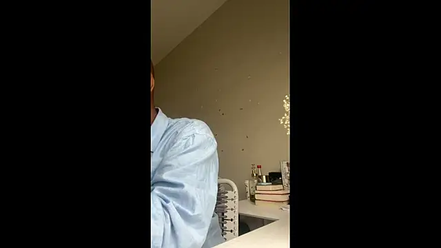 Snapshot of HoneyDripHer chatting on 11-10-25, 07:52 HoneyDripHer online show from 11-10-25, 07:52