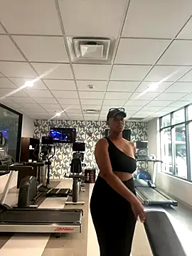 Snapshot of HoneyDripHer chatting on 09-29-25, 02:01 HoneyDripHer online show from 09-29-25, 02:01