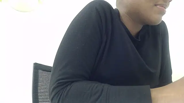 Snapshot of HoneyDripHer chatting on 12-02-24, 09:12 HoneyDripHer online show from 12-02-24, 09:12