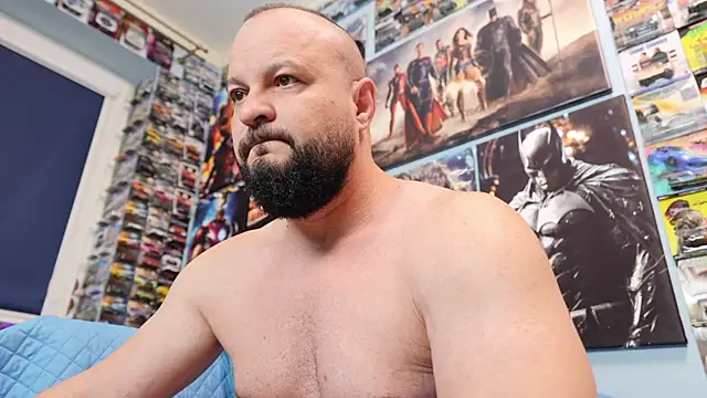 Snapshot of Muscle_Bear chatting on 05-10-26, 04:27 Muscle Bear online show from 05-10-26, 04:27