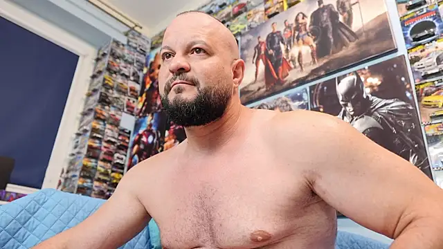 Snapshot of Muscle_Bear chatting on 05-29-26, 02:28 Muscle Bear online show from 05-29-26, 02:28