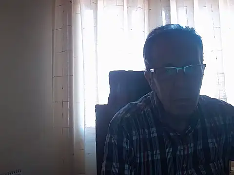 Snapshot of TonyComa chatting on 10-14-25, 01:01 TonyComa online show from 10-14-25, 01:01