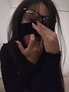 Snapshot of sarahvergen chatting on 02-21-26, 08:55 sarahvergen online show from 02-21-26, 08:55