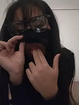 Snapshot of sarahvergen chatting on 02-07-26, 08:17 sarahvergen online show from 02-07-26, 08:17