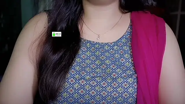Snapshot of Sizzling__ZAARA chatting on 06-17-26, 07:19 Sizzling ZAARA online show from 06-17-26, 07:19