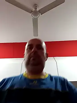 Hot-pico76 online show from 02-05-25, 08:21