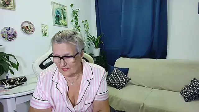 Selenna57 online show from 12-05-25, 08:17