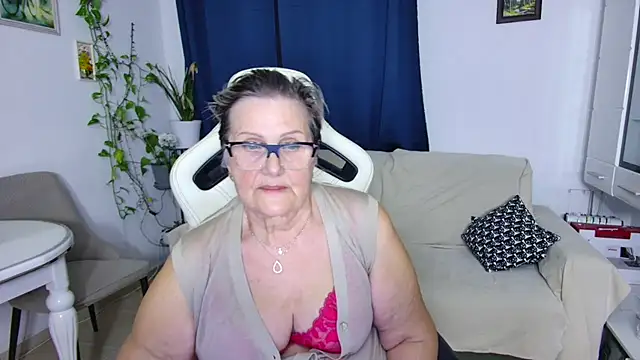 Snapshot of Selenna57 chatting on 04-01-26, 04:59 Selenna57 online show from 04-01-26, 04:59