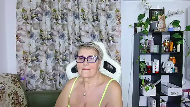 Selenna57 online show from 01-22-25, 06:52