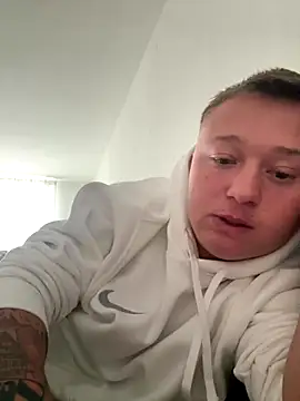 Snapshot of hot_cock- chatting on 11-04-25, 08:29 hot cock- online show from 11-04-25, 08:29