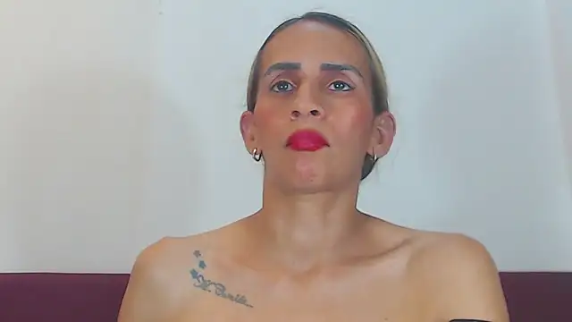 Amber Moore online show from 04-18-26, 12:13