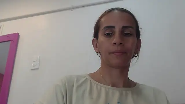 Amber Moore online show from 11-29-25, 10:32