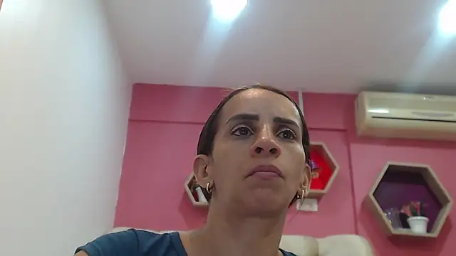 Amber Moore online show from 09-25-25, 01:00