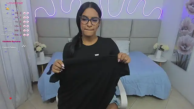 Snapshot of nashiira_ chatting on 02-03-25, 07:10 nashiira online show from 02-03-25, 07:10