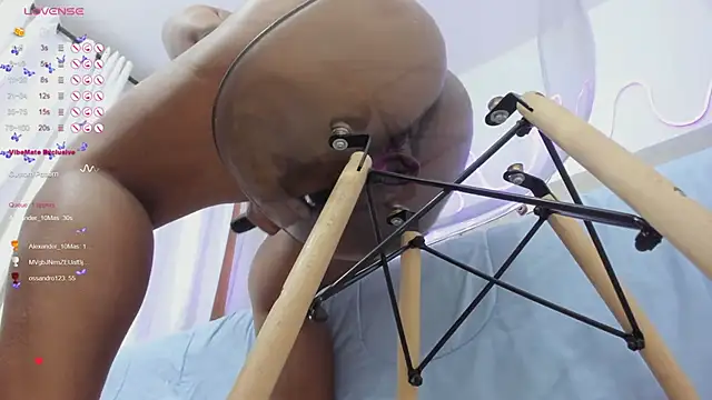 Snapshot of nashiira_ chatting on 01-23-25, 10:22 nashiira online show from 01-23-25, 10:22