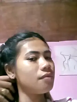 Cutie body11 online show from 12-17-25, 02:27