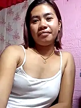 Snapshot of Cutie_body11 chatting on 06-08-26, 03:29 Cutie body11 online show from 06-08-26, 03:29