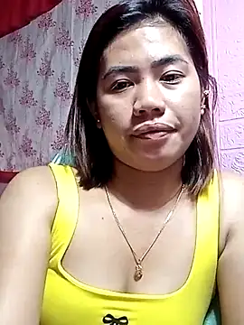 Snapshot of Cutie_body11 chatting on 07-14-26, 12:33 Cutie body11 online show from 07-14-26, 12:33