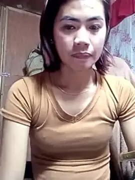 Snapshot of Cutie_body11 chatting on 05-30-26, 01:23 Cutie body11 online show from 05-30-26, 01:23