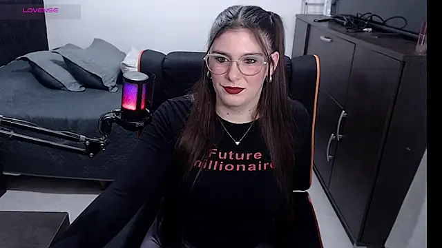 Snapshot of xxbbtaa chatting on 06-18-26, 01:37 xxbbtaa online show from 06-18-26, 01:37