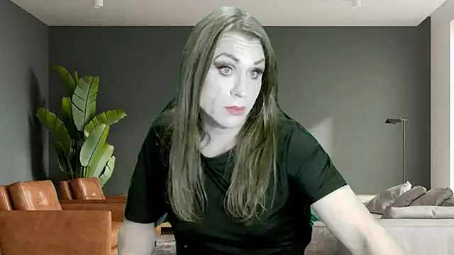 Snapshot of lilianashemale chatting on 03-17-26, 02:58 lilianashemale online show from 03-17-26, 02:58