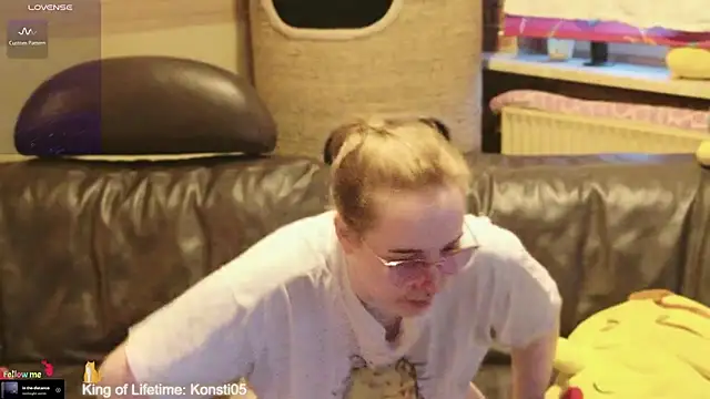 GamerGirl Eve online show from 07-04-26, 07:29