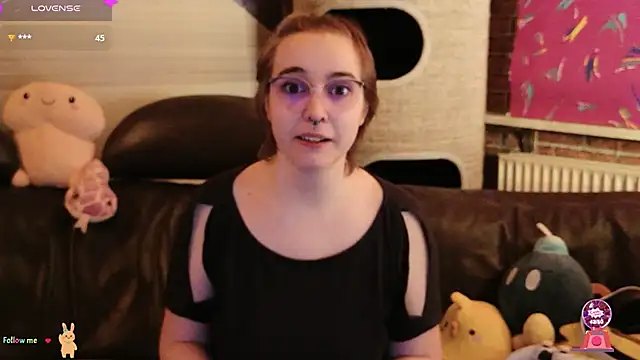 GamerGirl Eve online show from 11-15-25, 07:29