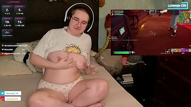 Snapshot of GamerGirl_Eve chatting on 03-21-25, 01:24 GamerGirl Eve online show from 03-21-25, 01:24