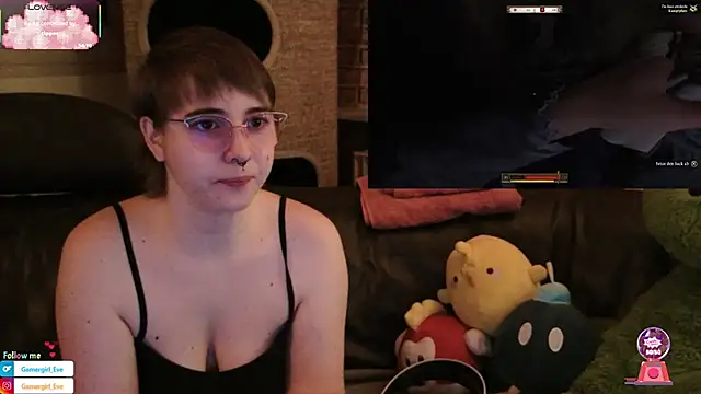 Snapshot of GamerGirl_Eve chatting on 10-16-25, 06:05 GamerGirl Eve online show from 10-16-25, 06:05