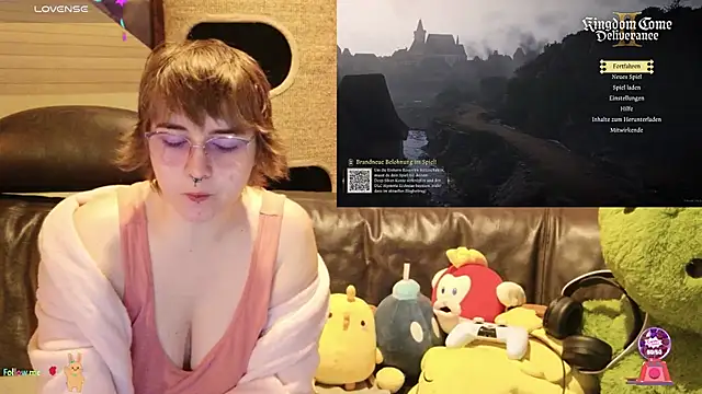 GamerGirl Eve online show from 11-11-25, 07:08