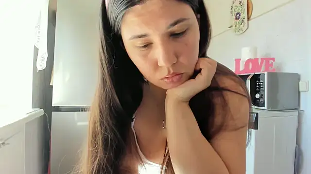 MiaMarrone online show from 05-16-26, 11:09