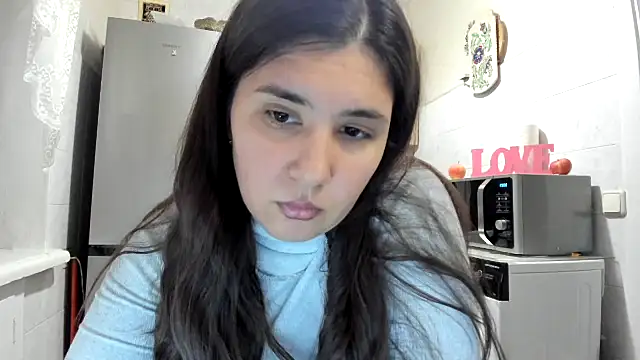 MiaMarrone online show from 10-12-25, 04:08