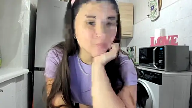 MiaMarrone online show from 12-16-25, 06:01