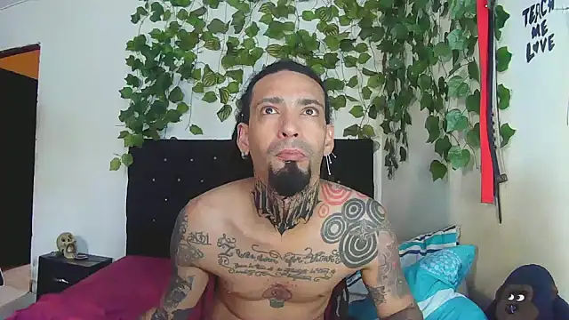 Snapshot of caribbeanlover1 chatting on 05-15-26, 02:04 caribbeanlover1 online show from 05-15-26, 02:04