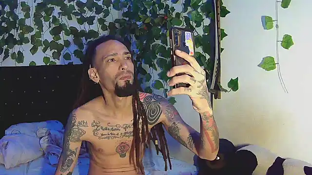 Snapshot of caribbeanlover1 chatting on 03-15-25, 12:13 caribbeanlover1 online show from 03-15-25, 12:13