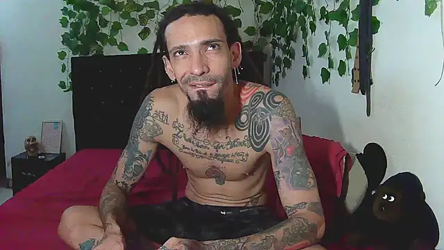 Snapshot of caribbeanlover1 chatting on 10-21-25, 11:04 caribbeanlover1 online show from 10-21-25, 11:04