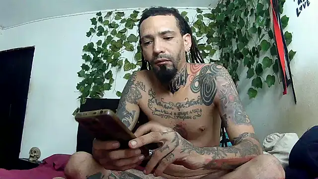 Snapshot of caribbeanlover1 chatting on 05-20-26, 02:25 caribbeanlover1 online show from 05-20-26, 02:25